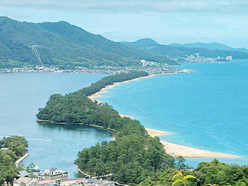 【關西歐嗨喲】雪舞關西、夢幻建築、日本三景巡禮、海陸美饌六日（淡路島夢舞台、清水寺、六甲山雪樂園、達摩勝尾寺、伊根灣遊船、天橋立纜車）（長榮航空、神戶進出）BR1762