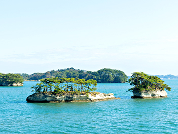 【東北歐嗨喲】春暖花現~日本東北大內宿、松島灣、雙溫泉超值四日(松島灣散策、末廣酒造、會津若松城、金蛇水神社)【福島包機】